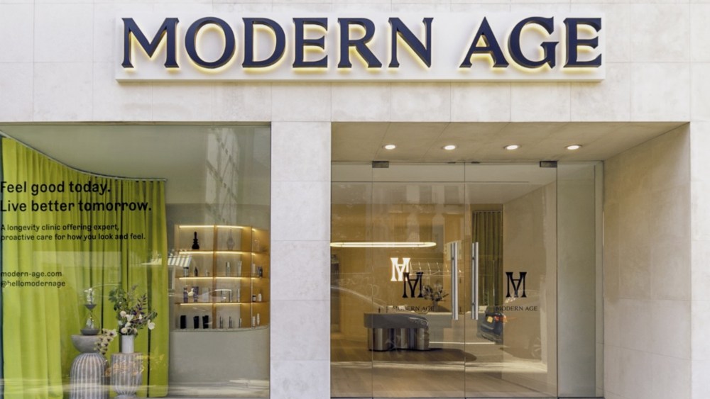 Modern Age Upper East Side entry